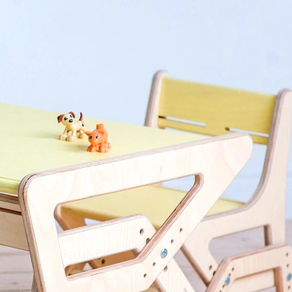 Комплект детской растущей мебели Rumbik Start, жёлтый / бесцветное масло, от года до 7 лет. Набор детской мебели купить с доставкой по всей России.